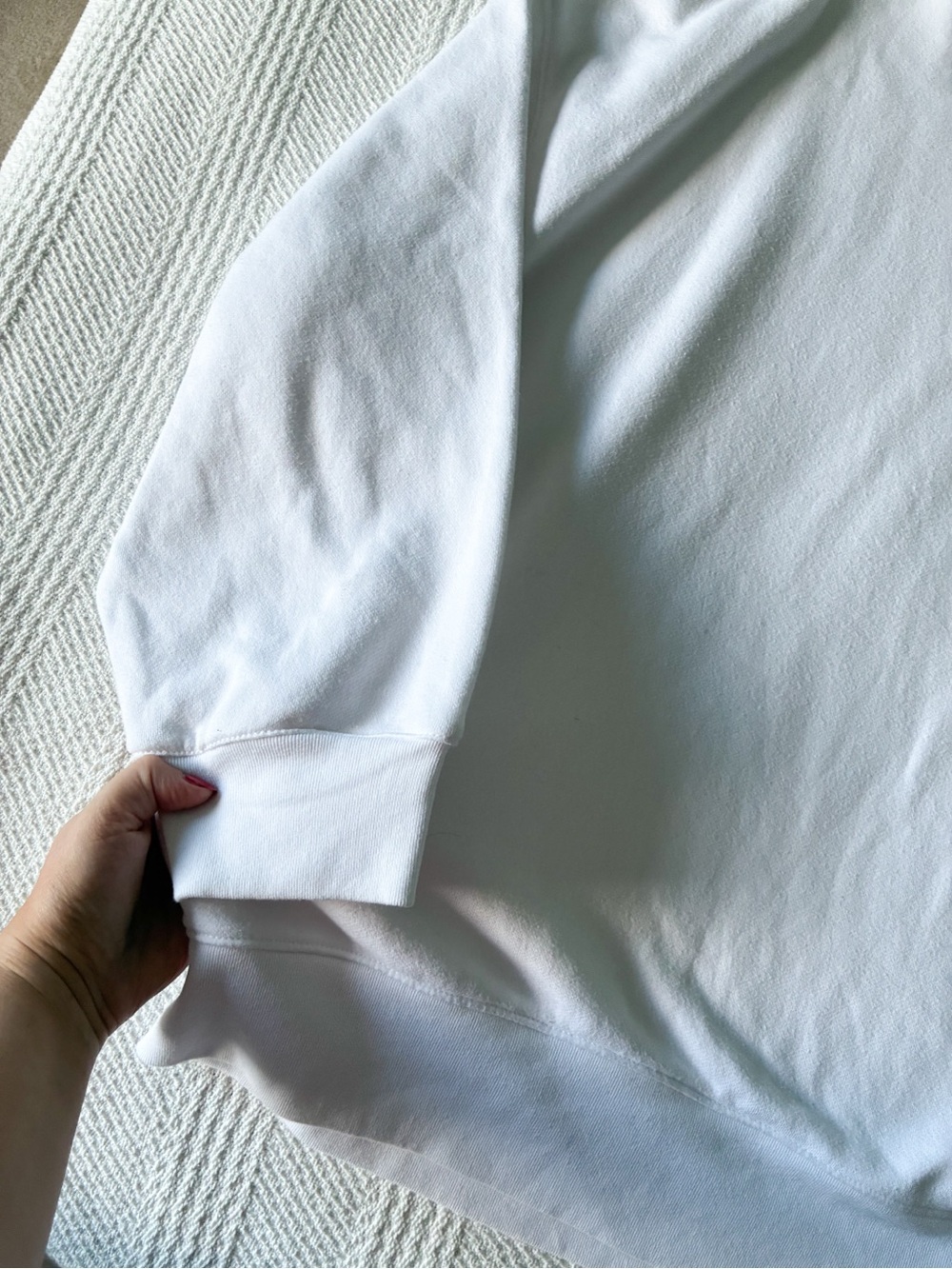 American Eagle Outfitters White Crewneck Sweatshirt - Picture 2 of 5